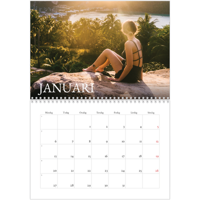 Fotokalender A3 Klassisk (30 x 40 cm) — Enkel serif-teckensnitt [Januari]